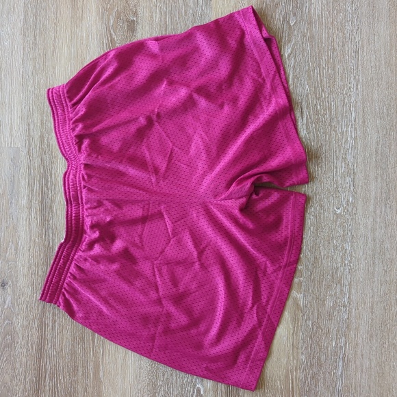 Champion Mesh Shorts - Picture 2 of 2